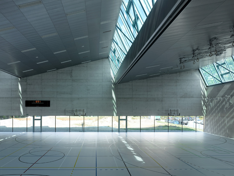 three-in-one sports center, visp