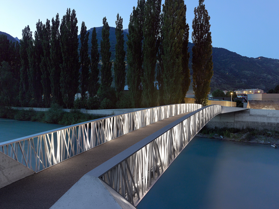 passerelle piétonne sur la vispa, viège, concours 1er rang