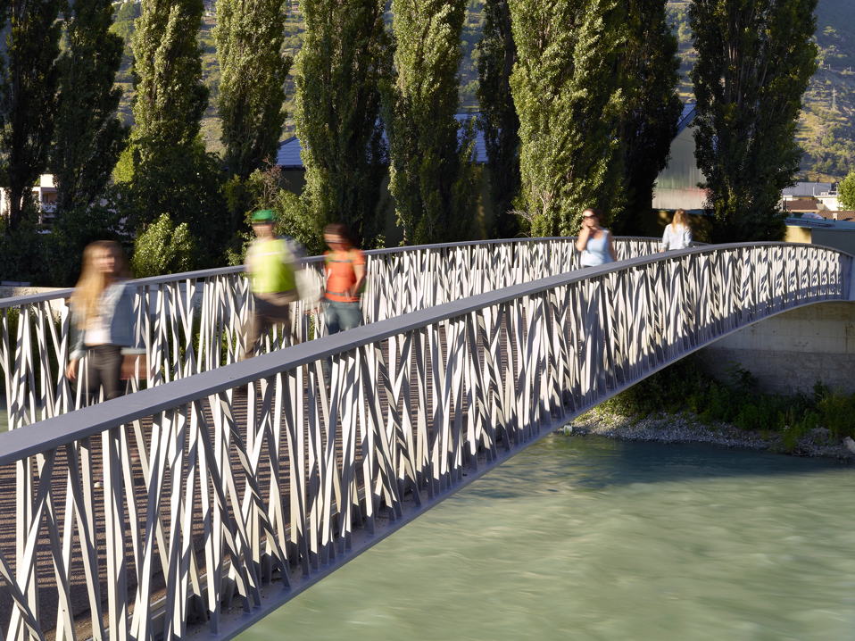 passerelle piétonne sur la vispa, viège, concours 1er rang