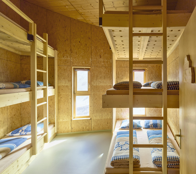 rénovation et agrandissement de la cabane du vélan, val d’entremont